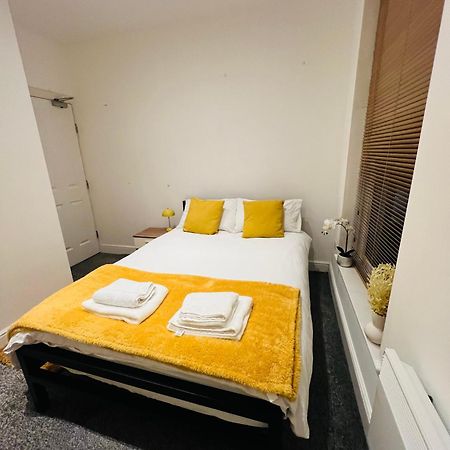 Grange House Retreat Apartamento Middlesbrough Exterior foto